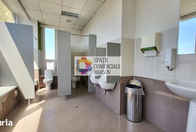 Spațiu comercial, de 495.8 mp, în Central