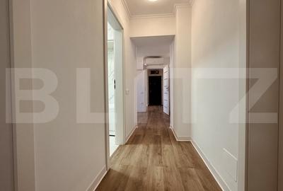 Apartament cu 3 camere semidecomandat în Central