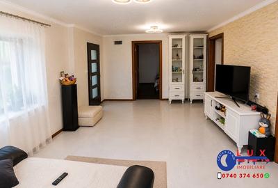 Casă cu Teren 722 Mp în Babadag