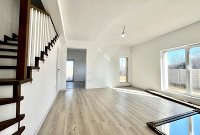 Duplex cu 5 camere cu Canalizare în Ghiroda - 1