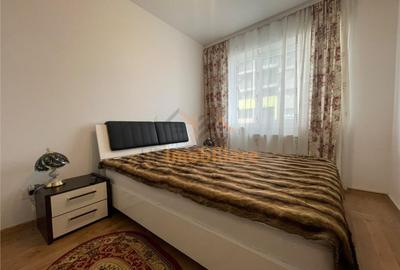Apartament cu 3 camere decomandat în Decebal