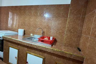 Apartament cu 3 camere decomandat în Dorobanți 1