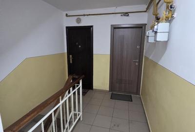 Birou, de 50 mp, în Casa de Cultură - 3