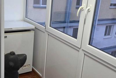 Apartament cu 3 camere semidecomandat în Central - 8