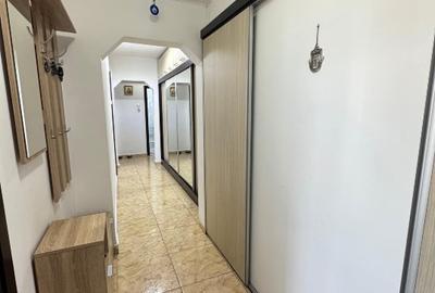 Apartament cu 3 camere decomandat în Brâncoveanu