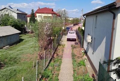 Casă cu 4 camere în Central