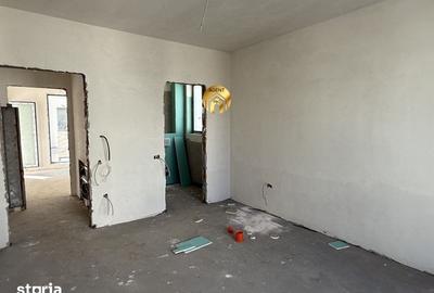 Casă cu 5 camere cu Teren 260 Mp în Central