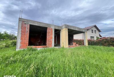 Casă cu 4 camere cu Teren 813 Mp în Găvana