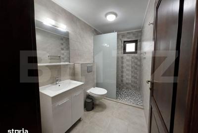 Casă cu 9 camere cu Teren 750 Mp în Bistra