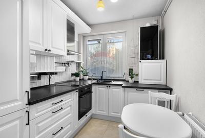 Apartament cu 2 camere semidecomandat, mobilat în Central