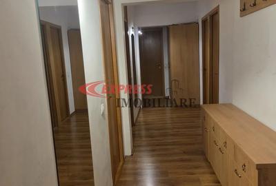 Apartament cu 3 camere decomandat în Dristor