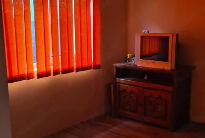 Casă cu 4 camere cu Teren 1400 Mp în Ulmi - 10