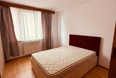 Apartament cu 3 camere decomandat în 7 Noiembrie - 6