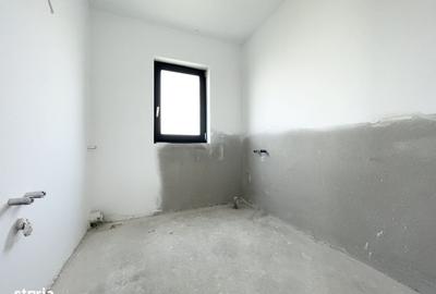 Casă cu 4 camere cu Teren 310 Mp în Urseni