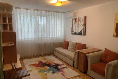 Apartament cu 2 camere decomandat, mobilat în Socola