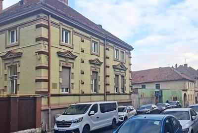 Apartament cu 2 camere decomandat, mobilat în Central - 1