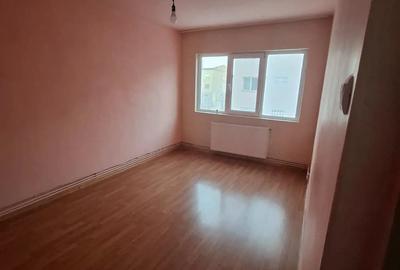 Apartament cu 4 camere decomandat în Central - 9