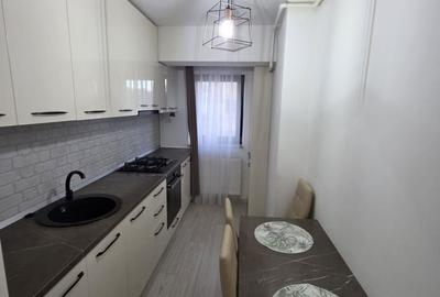 Apartament cu 3 camere decomandat în Central - 2