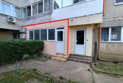 Spațiu comercial, de 50 mp, în Rogerius - 16