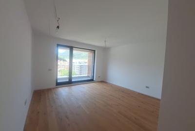 Apartament cu 2 camere decomandat în Astra - 2