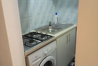 Garsonieră decomandată în Central - 8