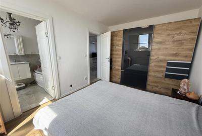 Apartament cu 3 camere semidecomandat în Rogerius