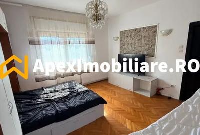 Garsonieră decomandată, mobilată în Universitate