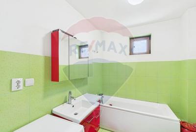 Casă cu 5 camere cu Canalizare în Central - 7