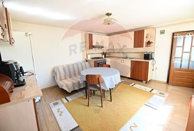 Duplex cu 8 camere cu Teren 303 Mp în 1 Mai - 22