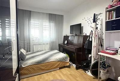 Apartament cu 3 camere decomandat în Far - 8