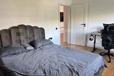 Apartament cu 4 camere semidecomandat în Sud