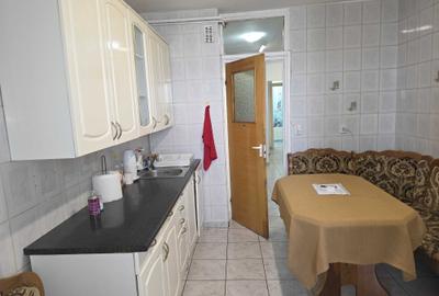 Apartament cu 3 camere decomandat în Rolast - 2