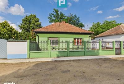 Casă cu 3 camere în Macea - 1