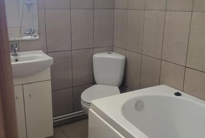 Apartament cu 3 camere nedecomandat, mobilat în Centru Civic - 11
