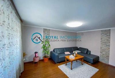 Casă individuală cu 10 camere cu Canalizare în Central - 1