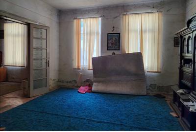 Casă cu 8 camere cu Teren 385 Mp în Central - 3