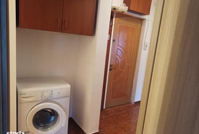Apartament cu 2 camere decomandat în Independenței