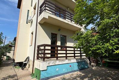 Casă cu 4 camere cu Teren 230 Mp în Apărătorii Patriei