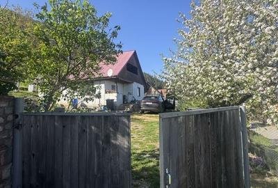 Casă cu 3 camere în Moldovenești - 1