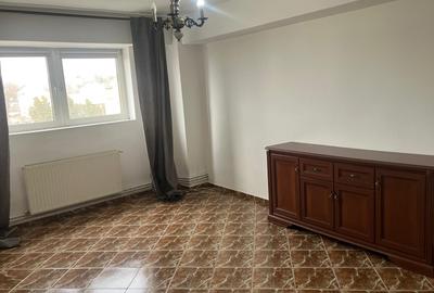 Apartament cu 3 camere decomandat în Ultracentral