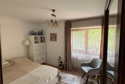 Apartament cu 3 camere circular, mobilat în Central - 2