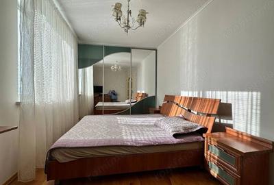 Apartament cu 3 camere decomandat în Gorjului - 4