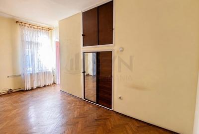 Apartament cu 3 camere decomandat în P-ța Victoriei - 2