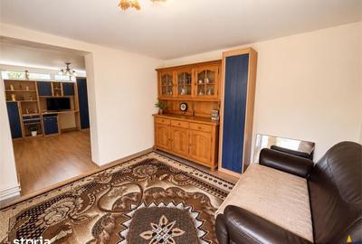 Casă cu 6 camere cu Teren 996 Mp în Răstolița - 31