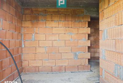 Casă cu 6 camere cu Teren 500 Mp în Central - 3