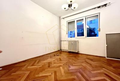 Apartament cu 3 camere semidecomandat, mobilat în Spitalul Județean - 1