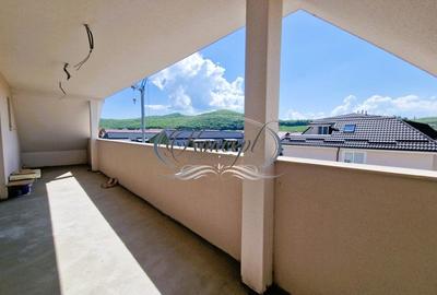 Apartament cu 4 camere semidecomandat în Florești - 9