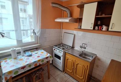 Apartament cu 2 camere decomandat în Central - 2