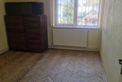Apartament cu 3 camere decomandat în Obor - 8