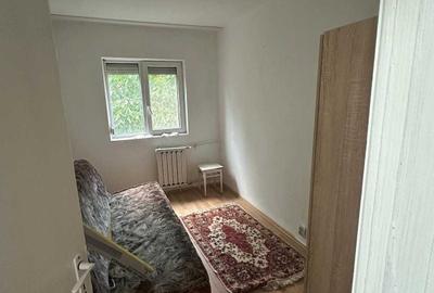 Apartament cu 3 camere decomandat în Exterior Vest